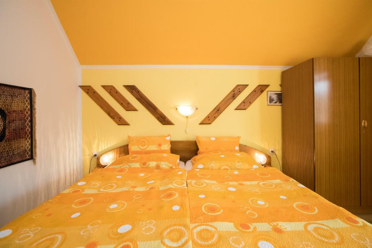 Apartments And Rooms Razen Bohinj Esterno foto